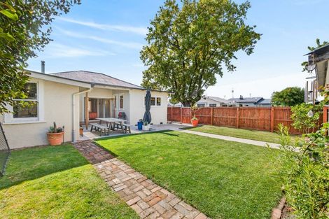 Photo of property in 76 Vigor Brown Street, Napier South, Napier, 4110