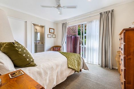 Photo of property in 17 Da Vinci Place, West Harbour, Auckland, 0618