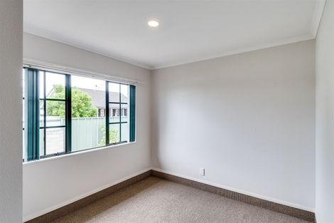 Photo of property in 1/2 Spriggs Crescent, Greenmeadows, Napier, 4112