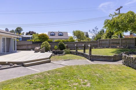 Photo of property in 5 Te Hatepe Avenue, Taupo, 3330