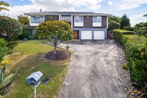 Photo of property in 23 Tanoa Place, Glendene, Auckland, 0602