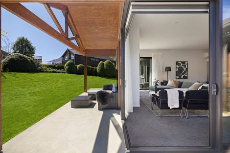 Photo of property in 6 Pendeen Crescent, Jacks Point, Queenstown, 9371