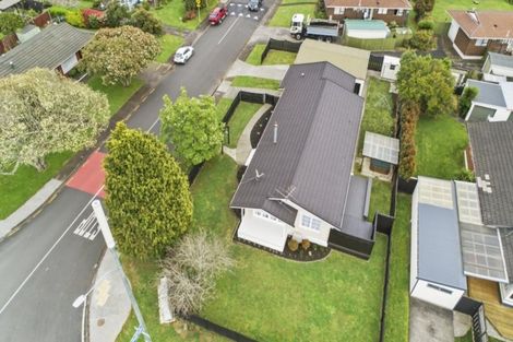 Photo of property in 1 Sunnypark Avenue, Rosehill, Papakura, 2113
