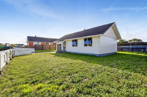 Photo of property in 21 Acourt Street, Hawera, 4610