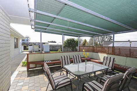 Photo of property in 5 Clifden Terrace, Te Puke, 3119