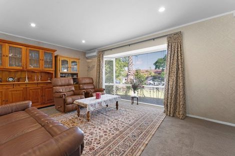 Photo of property in 9 Keywella Drive, Conifer Grove, Takanini, 2112