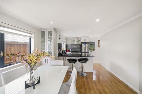 Photo of property in 93 Naylors Drive, Mangere, Auckland, 2022