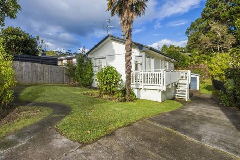 Photo of property in 39 Lavery Place, Sunnynook, Auckland, 0632