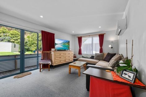 Photo of property in 3a Heather Place, Picton, 7220