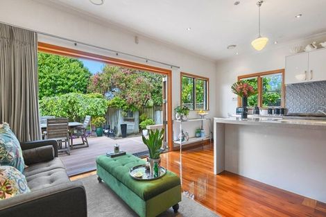 Photo of property in 6 Tamihana Avenue, Fairfield, Hamilton, 3214