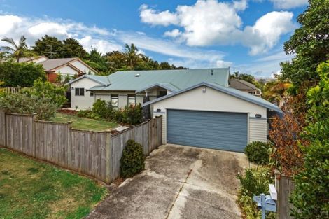 Photo of property in 18 Rush Creek Drive, Westgate, Auckland, 0614