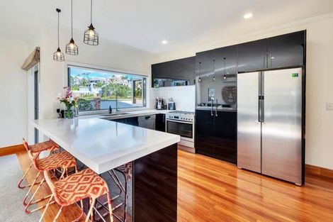Photo of property in 16 Commodore Parry Road, Castor Bay, Auckland, 0620