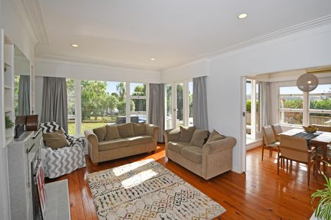 Photo of property in 53 Rodney Street, Wellsford, 0900