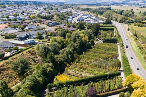 Photo of property in 1 Roberts Line, Kelvin Grove, Palmerston North, 4414