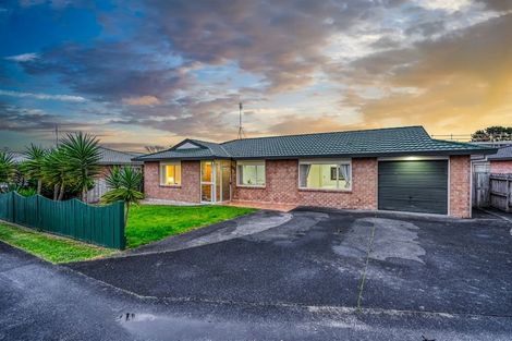 Photo of property in 4 Camberley Court, Manurewa East, Auckland, 2102