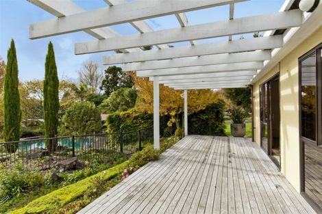 Photo of property in 132 Taupaki Road, Taupaki, Henderson, 0782