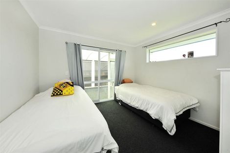 Photo of property in 10 Brightstone Crescent, Aranui, Christchurch, 8061