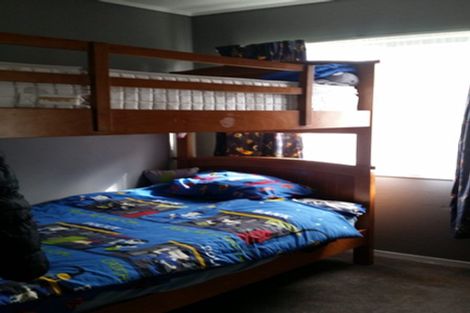 Photo of property in 57 Holmes Drive South, Massey, Auckland, 0614