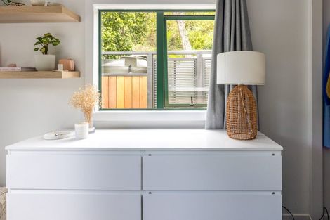 Photo of property in 12 Okoka Road, Omiha, Waiheke Island, 1081