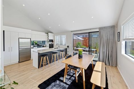 Photo of property in 85 Helenslee Road, Pokeno, 2472