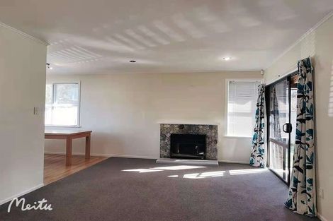 Photo of property in 25 Mcquarrie Avenue, Wattle Downs, Auckland, 2103