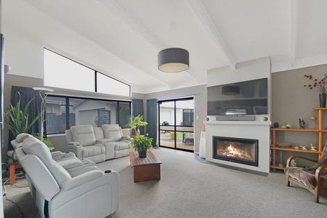 Photo of property in 10 Wera Street, Hawera, 4610