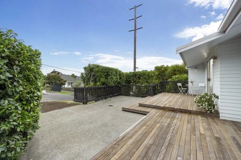 Photo of property in 1/9 Evan Street, Belmont, Auckland, 0622