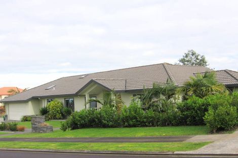 Photo of property in 2 Limerick Place, Dannemora, Auckland, 2016