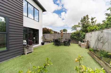 Photo of property in 22 Colombo Street, Hokowhitu, Palmerston North, 4410