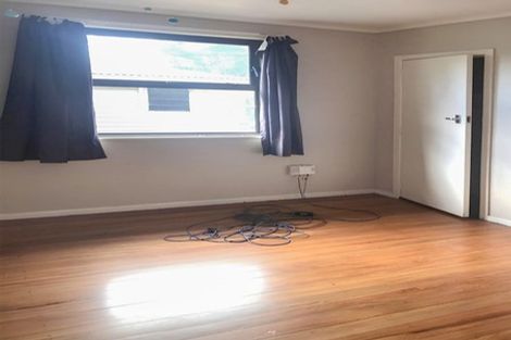 Photo of property in 33 Glenview Road, Glen Eden, Auckland, 0602