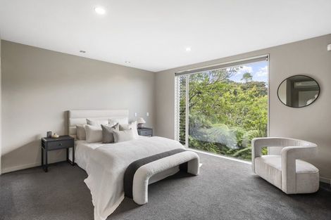 Photo of property in 6 Herrings Cove Place, Titirangi, Auckland, 0604