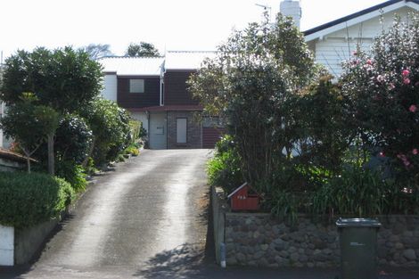 Photo of property in 72a Tukapa Street, Westown, New Plymouth, 4310