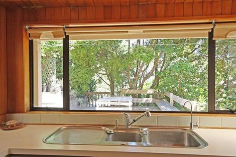 Photo of property in 128 Oratia Place, Onemana, Whangamata, 3691