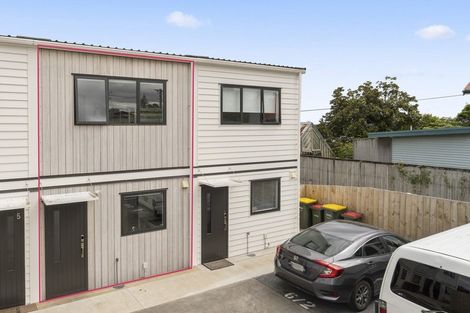Photo of property in 6/2 Brandon Road, Glen Eden, Auckland, 0602