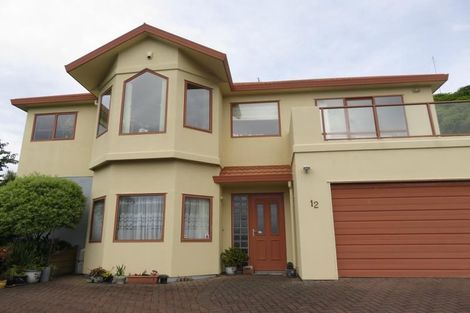Photo of property in 12 Domett Street, Newlands, Wellington, 6037