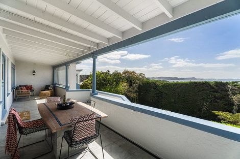Photo of property in 2c Vipond Road, Stanmore Bay, Whangaparaoa, 0932