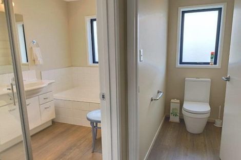 Photo of property in 11 Sherwin Avenue, Albert Town, Wanaka, 9305