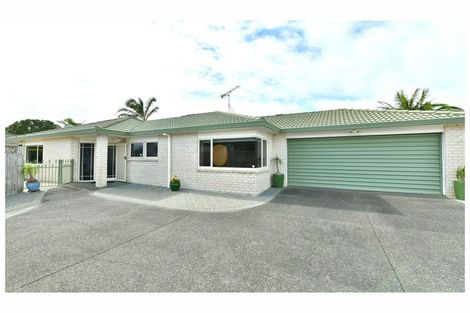 Photo of property in 2/31 Alice Avenue, Orewa, 0931