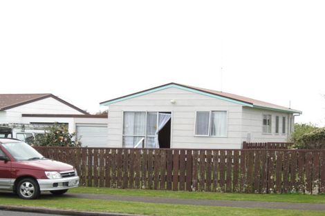 Photo of property in 3 Desmond Place, Bell Block, New Plymouth, 4312