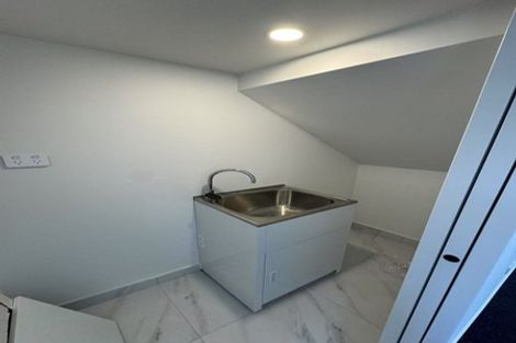 Photo of property in 7/25 Taikata Road, Te Atatu Peninsula, Auckland, 0610