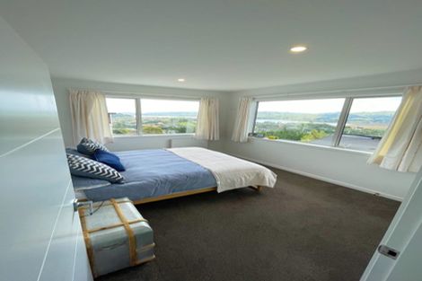 Photo of property in 129 Endeavour Drive, Whitby, Porirua, 5024