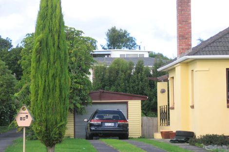 Photo of property in 19 Lavelle Road, Henderson, Auckland, 0612