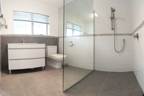 Photo of property in 1/73 Stredwick Drive, Torbay, Auckland, 0630