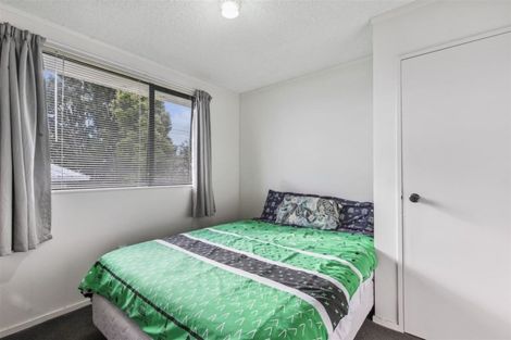 Photo of property in 2/8 Inca Place, Red Hill, Papakura, 2110