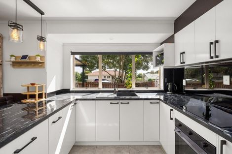 Photo of property in 9a Portland Street, Welcome Bay, Tauranga, 3112