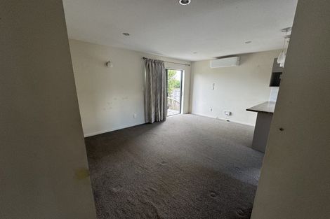 Photo of property in 26 Nile Road, Kelston, Auckland, 0602