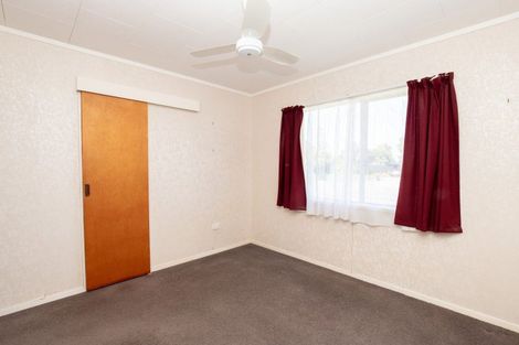 Photo of property in 11 Mcclean Place, Ngatea, 3503