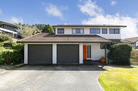 Photo of property in 18 Duval Grove, Tawa, Wellington, 5028