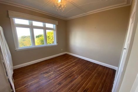 Photo of property in 24 Highbury Crescent, Highbury, Wellington, 6012