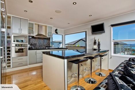 Photo of property in 41 Sea Vista Avenue, Beach Haven, Auckland, 0626